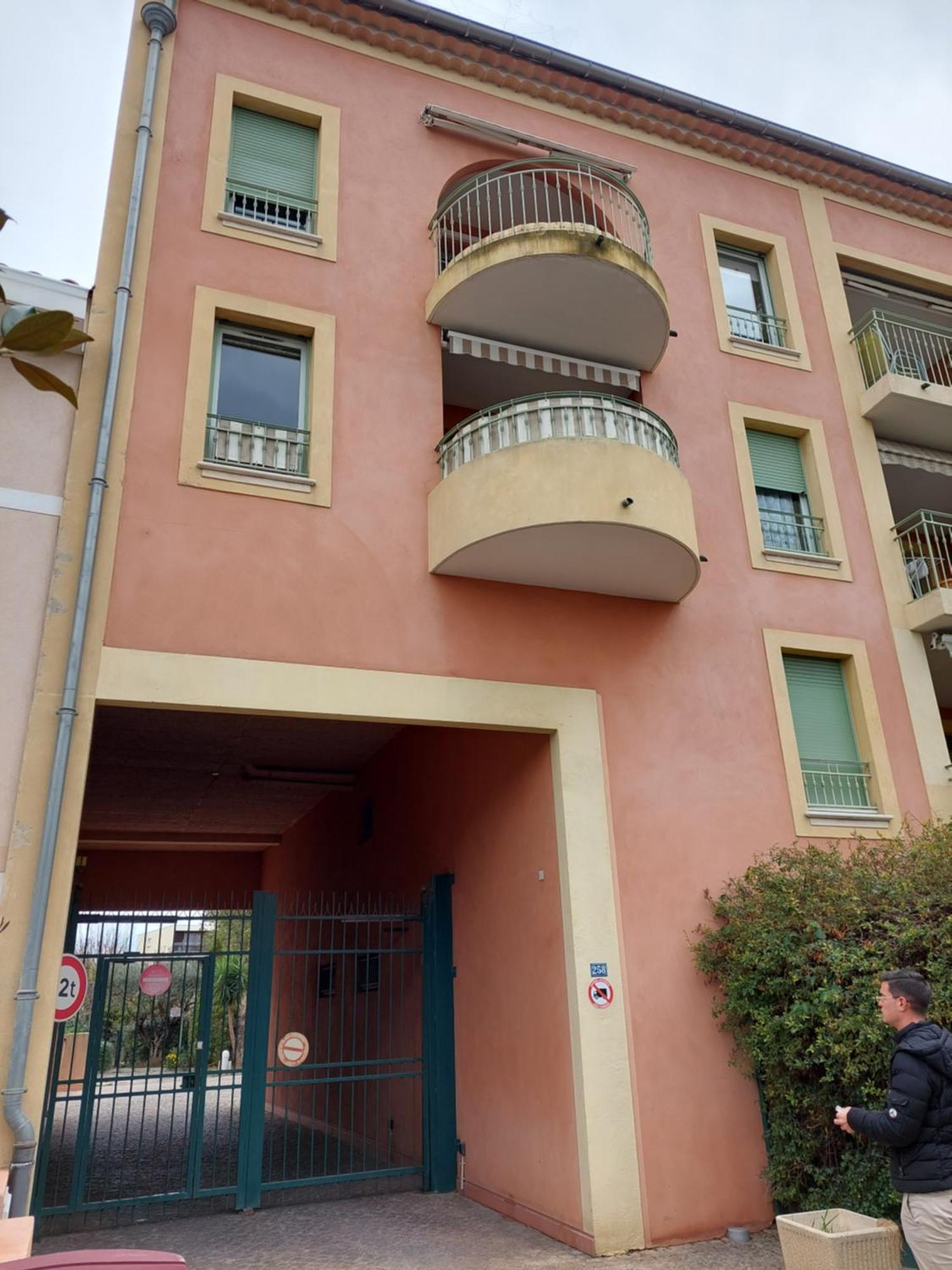 T2 Neuf Et Calme Au Coeur De Sanary Avec Terrasse Et Box Apartment Exterior photo
